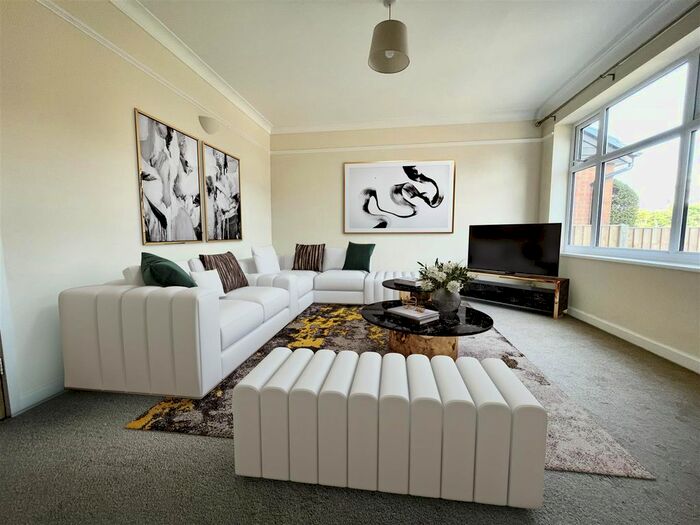 1 Bedroom Maisonette To Rent In Copners Drive, Holmer Green, High Wycombe, HP15