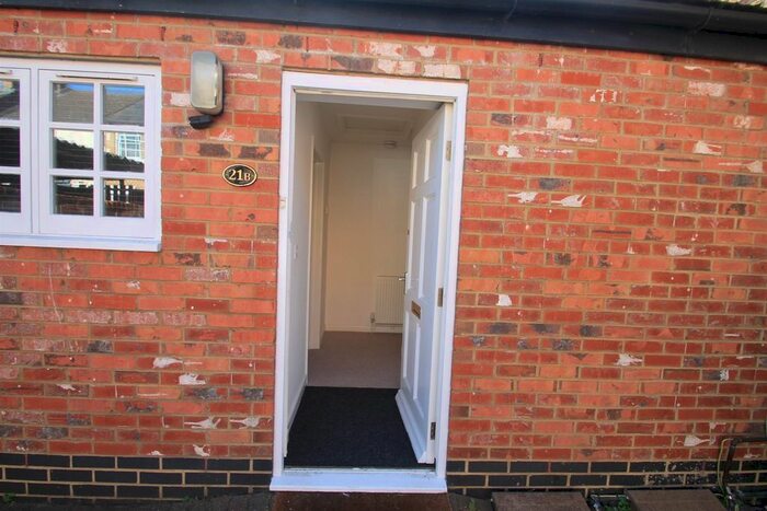 2 Bedroom Flat To Rent In Grove Place, Bedford, MK40