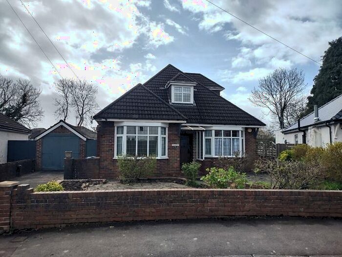 3 Bedroom Detached Bungalow To Rent In Heol Cae-Rhys, Rhiwbina, Cardiff, CF14
