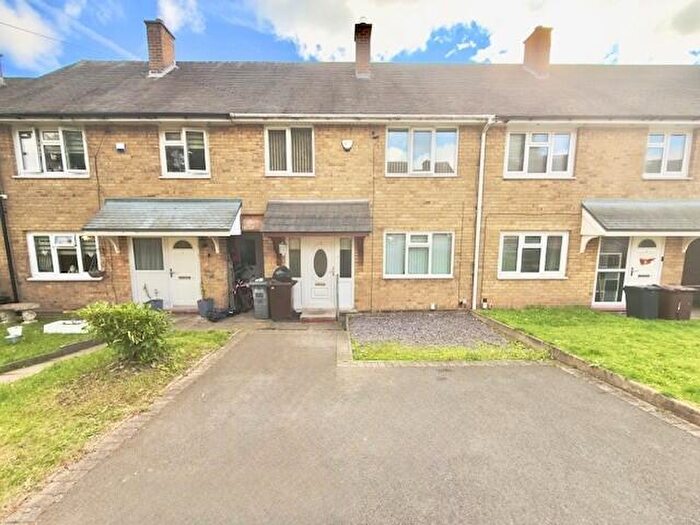 3 Bedroom House To Rent In Oakthorpe Drive, Kingshurst, B37