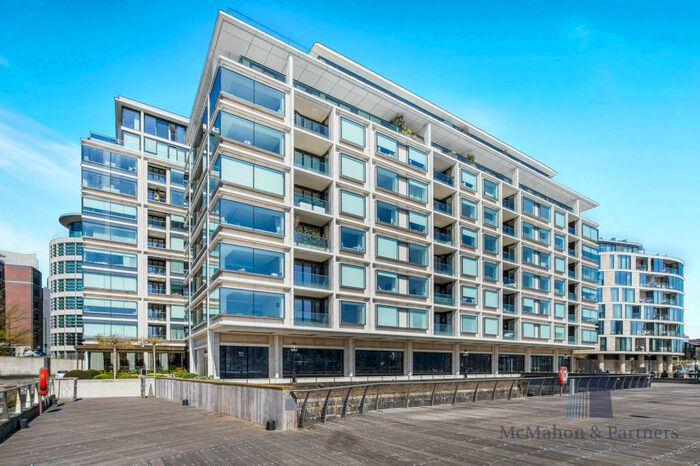 1 Bedroom Apartment To Rent In Sugar Quays, London, Greater London, EC3R