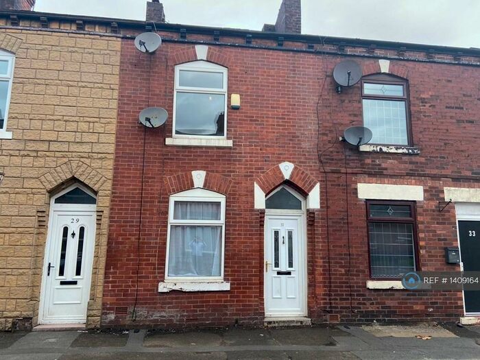 2 Bedroom Terraced House To Rent In Wesley Street, Failsworth, Manchester, M35