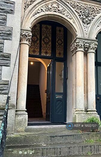 2 Bedroom Flat To Rent In Oakfield Street, Cardiff, CF24