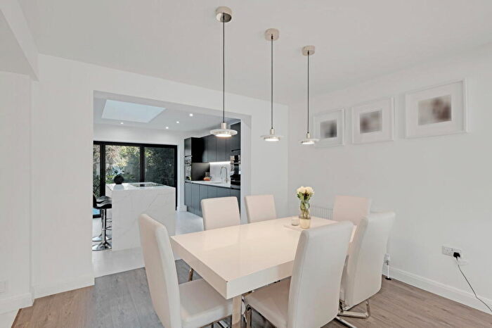 3 Bedroom Detached House For Sale In Wychall Lane, Kings Norton, Birmingham, B38