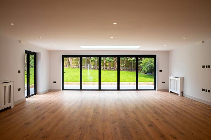 5 Bedroom Detached House To Rent In Nash Meadows, South Warnborough, RG29