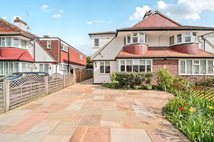 4 Bedroom Semi Detached House For Sale In Willett Close, Petts Wood, Orpington, BR5