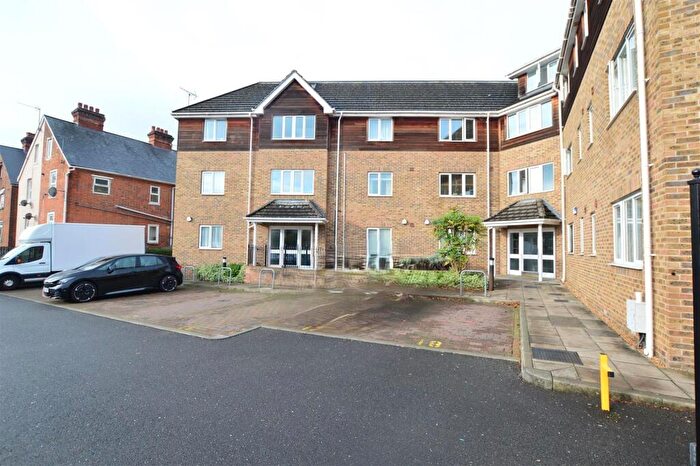 2 Bedroom Flat To Rent In Osborne Street, Slough, SL1
