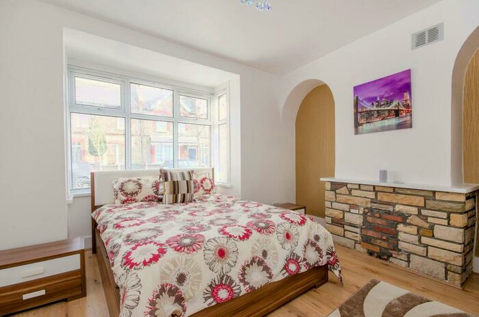4 Bedroom End Of Terrace House To Rent In Lordship Lane, Tottenham, London, N17