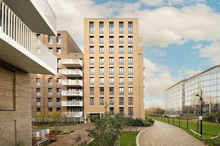 1 Bedroom Flat To Rent In Lakeside Drive, London, NW10