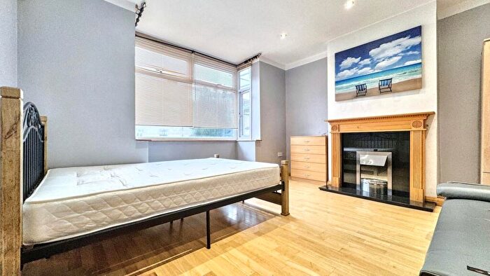 4 Bedroom Terraced House To Rent In Tredegar Road, Bristol, BS16