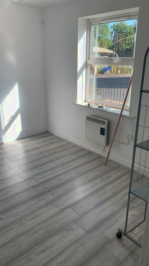 3 Bedroom Semi-Detached House To Rent In Lewsey Road, Luton, LU4