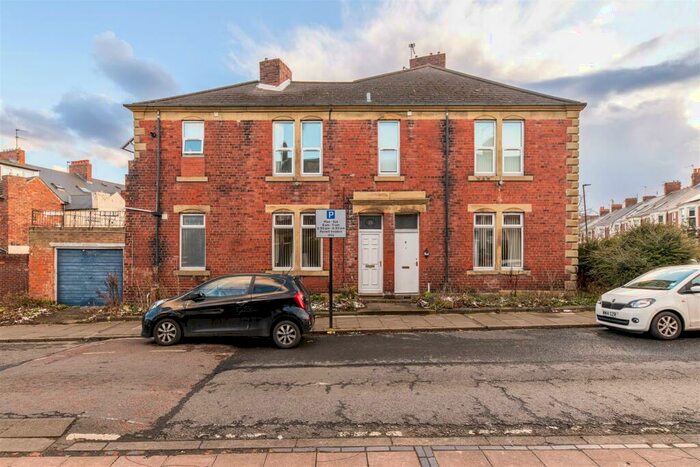 3 Bedroom Flat To Rent In Goldspink Lane, Sandyford, Newcastle Upon Tyne, NE2