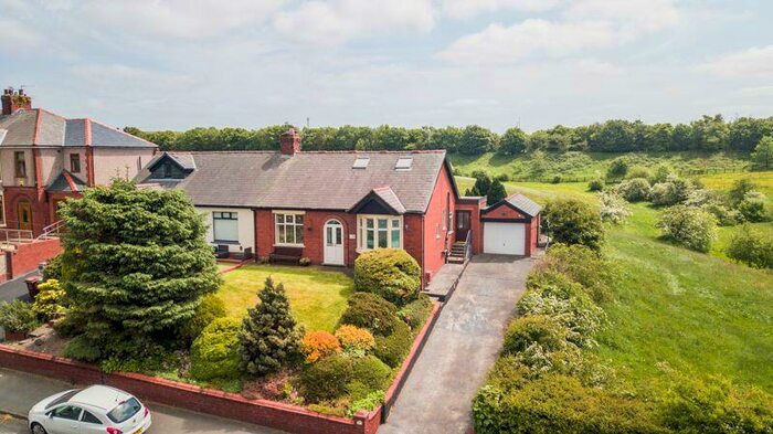 3 Bedroom Semi-Detached House For Sale In Blackburn Road, Rishton, BB1