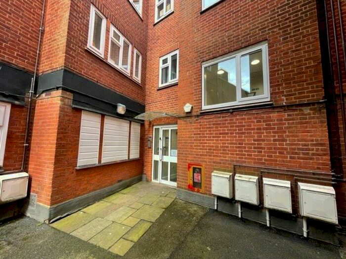 2 Bedroom Flat To Rent In Town Centre, IP1