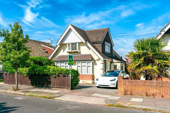 4 Bedroom Detached House For Sale In Nutbourne Road, Worthing, West Sussex, BN14
