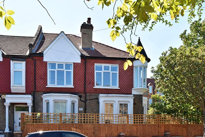 2 Bedroom Flat To Rent In Vancouver Road, London, SE23