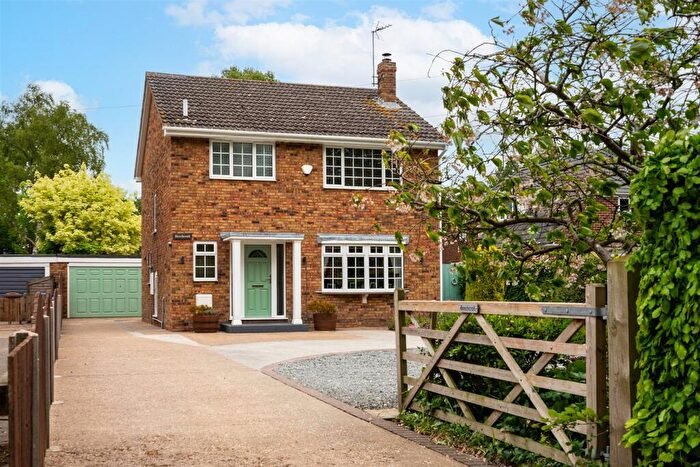 4 Bedroom Detached House For Sale In Keyingham Road, Ottringham, HU12
