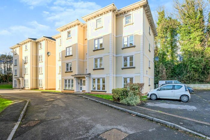 2 Bedroom Flat To Rent In Sylvan Court, Stoke, Plymouth, PL1