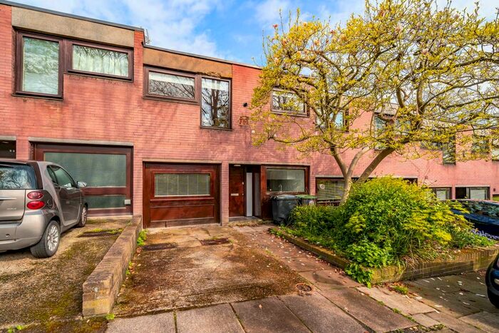 4 Bedroom Terraced House To Rent In Jacksons Lane, London, N6