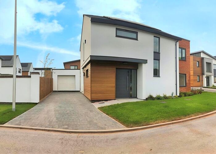 3 Bedroom Detached House To Rent In Edmunds Way, Exeter, EX2