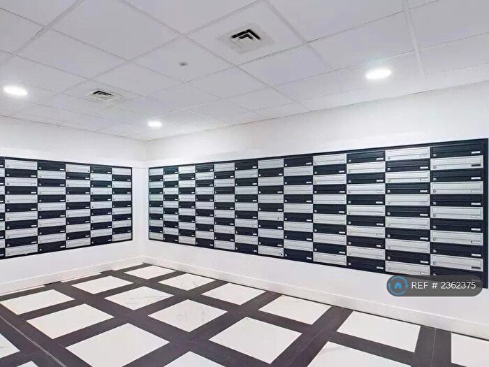 1 Bedroom Flat To Rent In Churchill Place, Basingstoke, RG21