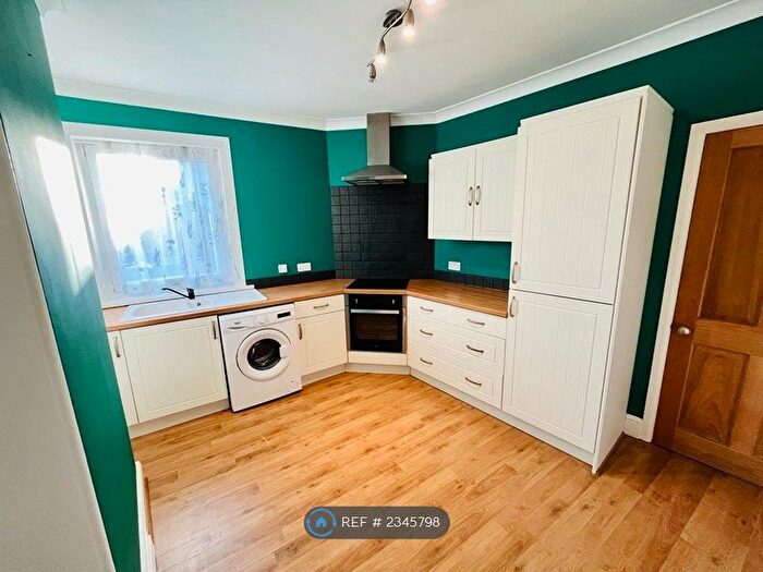 1 Bedroom Flat To Rent In Okehampton Road, Exeter, EX4