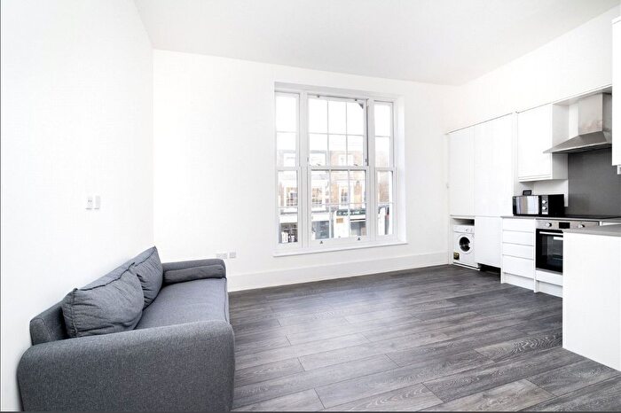 1 Bedroom Flat To Rent In London, N7