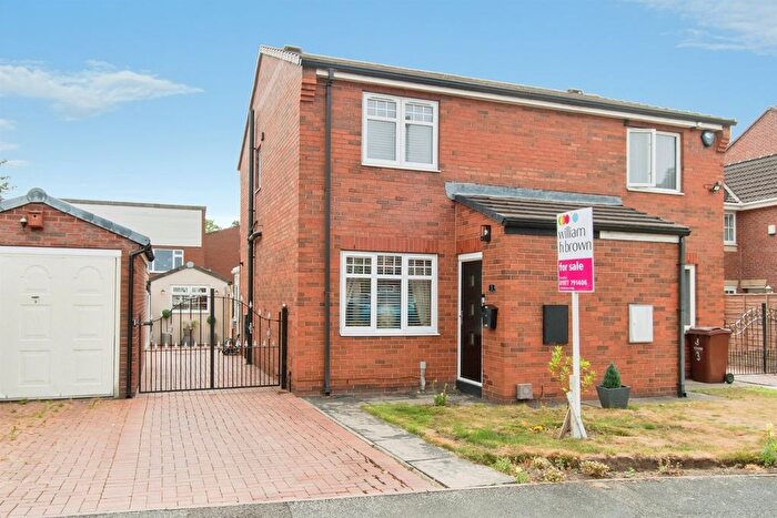 2 Bedroom Semi Detached House For Sale In Westerman Close, Featherstone, Pontefract, WF7
