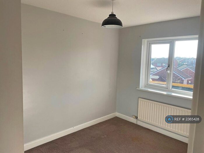 2 Bedroom Semi-Detached House To Rent In Brook Close, Newton Aycliffe, DL5