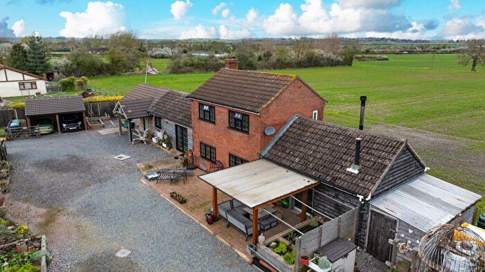 3 Bedroom Detached House For Sale In Cheddington Lane, Long Marston, Tring, HP23