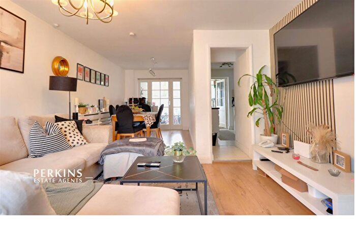 3 Bedroom Terraced House For Sale In Greenford, UB6