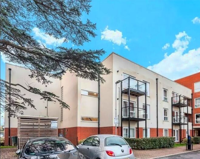 1 Bedroom Flat To Rent In Spelthorne Grove, Sunbury-On-Thames, TW16