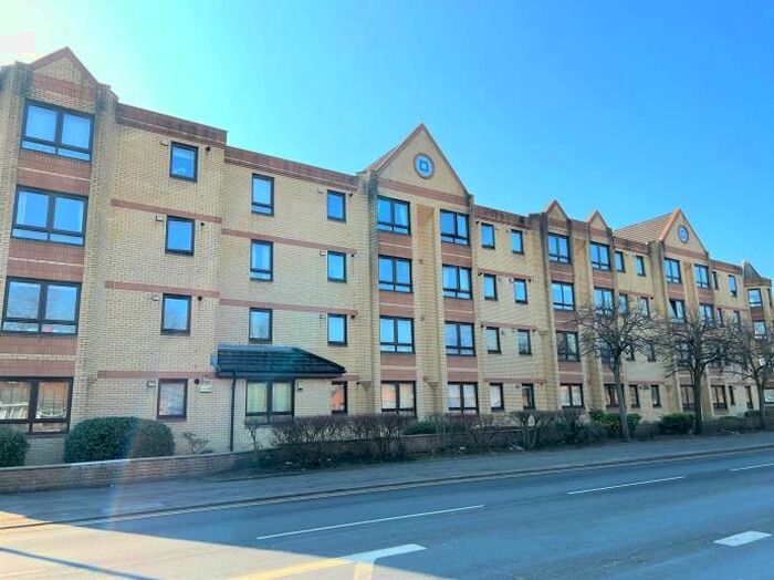 2 Bedroom Flat To Rent In Middlesex Gardens, Glasgow, G41