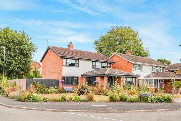 4 Bedroom Detached House For Sale In Berkeley Road, Kenilworth, CV8