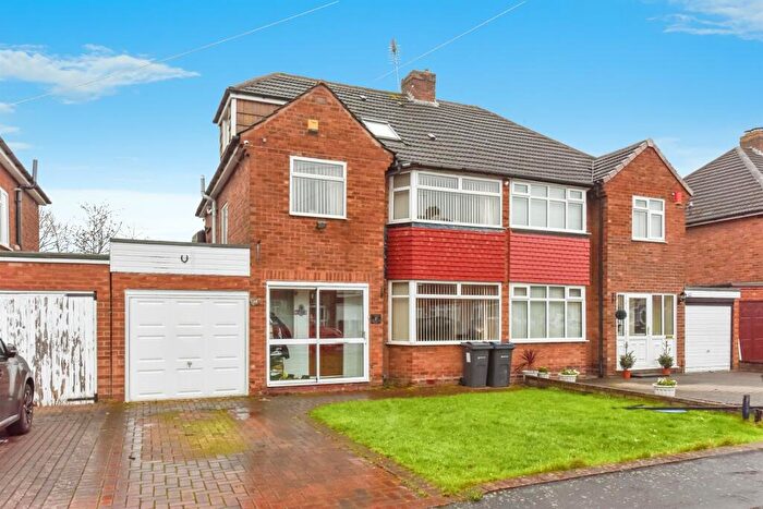 4 Bedroom Semi-Detached House For Sale In Blakesley Close, Sutton Coldfield, B76