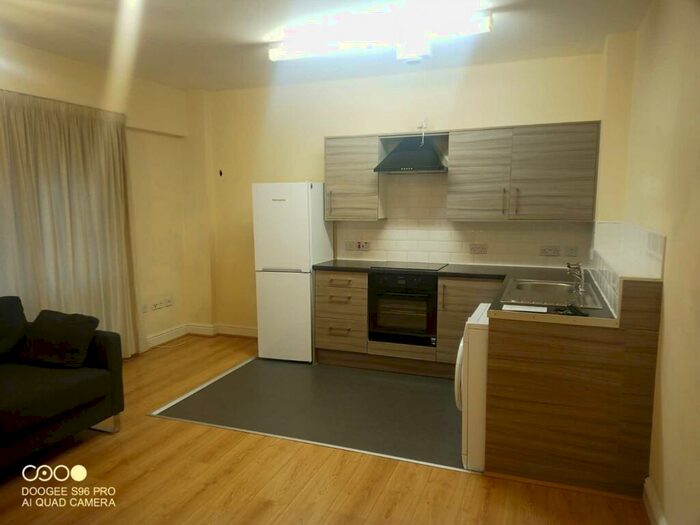 1 Bedroom Apartment To Rent In Stanlo House, Manchester, M1