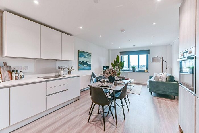 1 Bedroom Flat To Rent In College Road, Croydon, CR0