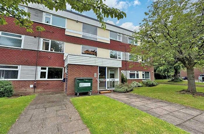 2 Bedroom Flat For Sale In Stockdale Place (Fff Amp; Garage), Birmingham, B15