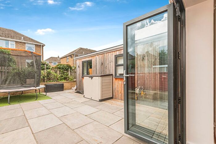 3 Bedroom Semi-Detached House For Sale In Westcroft, Honley, Holmfirth, HD9