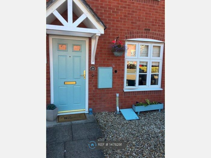 3 Bedroom Terraced House To Rent In Iron Way, Bromsgrove, B60