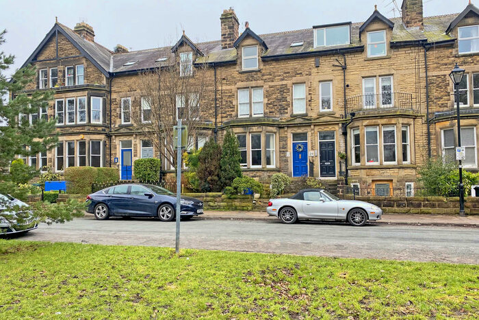 2 Bedroom Apartment To Rent In Mornington Crescent, Harrogate, HG1