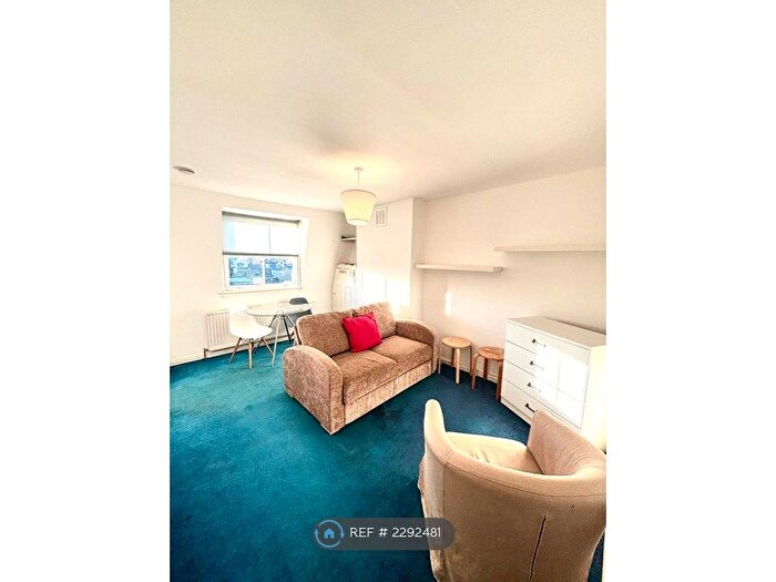 2 Bedroom Flat To Rent In Agate Road, London, W6