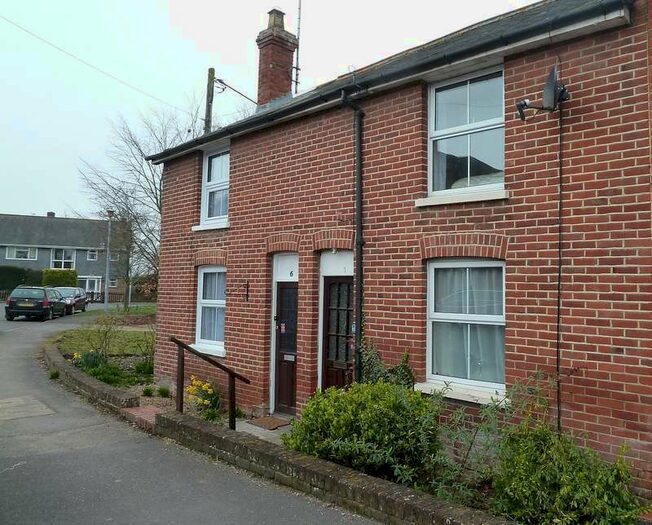 2 Bedroom Cottage To Rent In New Street, Stockbridge, Hampshire, SO20