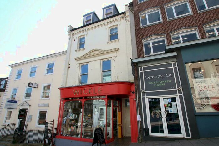 2 Bedroom Flat To Rent In High Street, Lewes, BN7