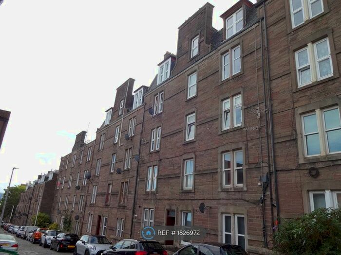 2 Bedroom Flat To Rent In Step Row, Dundee, DD2