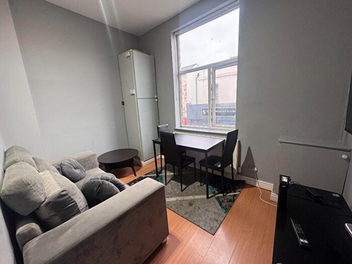 3 Bedroom Flat To Rent In Monument Road, Birmingham, B16