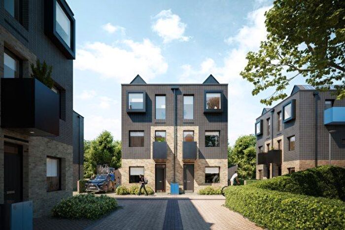 4 Bedroom Property To Rent In Stirling Road, Cambridge, CB24