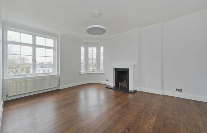 3 Bedroom Flat To Rent In Marylebone Road, Marylebone, London, NW1