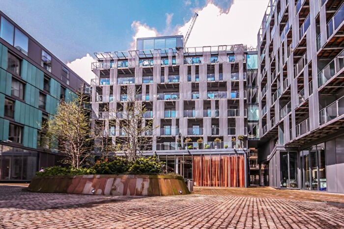 1 Bedroom Flat For Sale In Brewhouse Yard, Old Street, EC1V