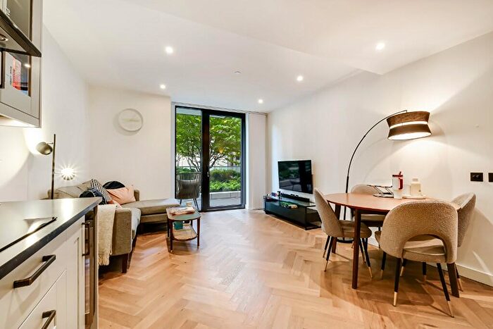 1 Bedroom Apartment For Sale In Merino Gardens, London, E1W
